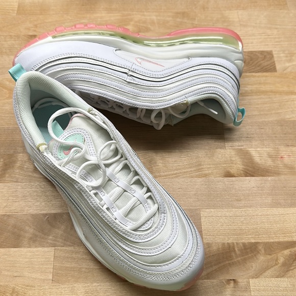 Women’s Nike Air Max 97 - Picture 9 of 11